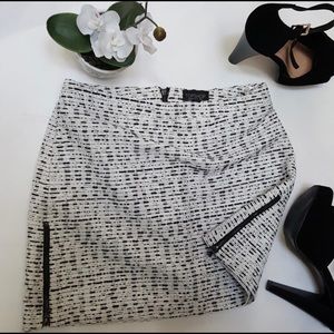 Top shop Black & white SHORT SIDE ZIPPERED SKIRT
